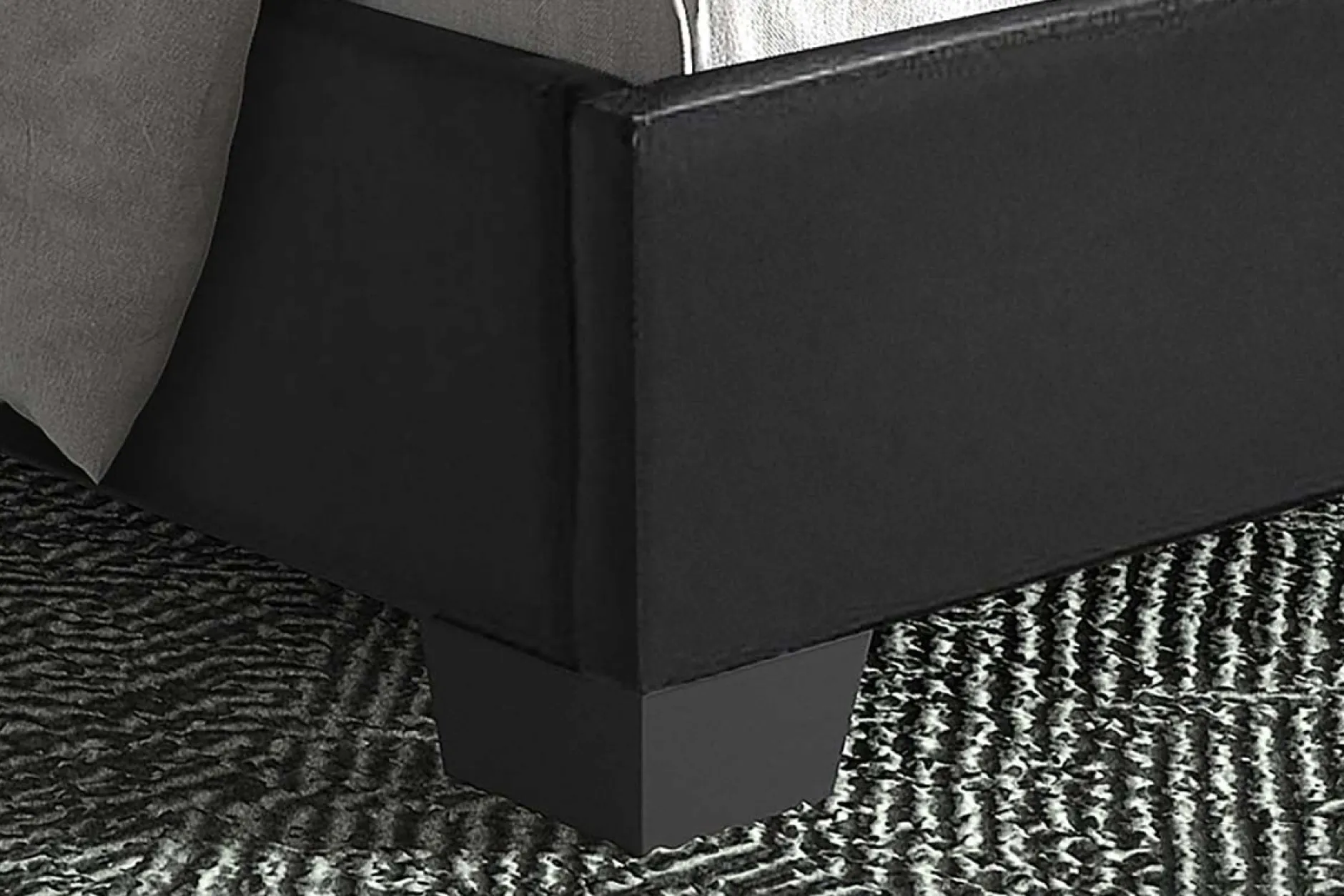 Bed Napels Zwart 160x200cm^Huisenthuis New