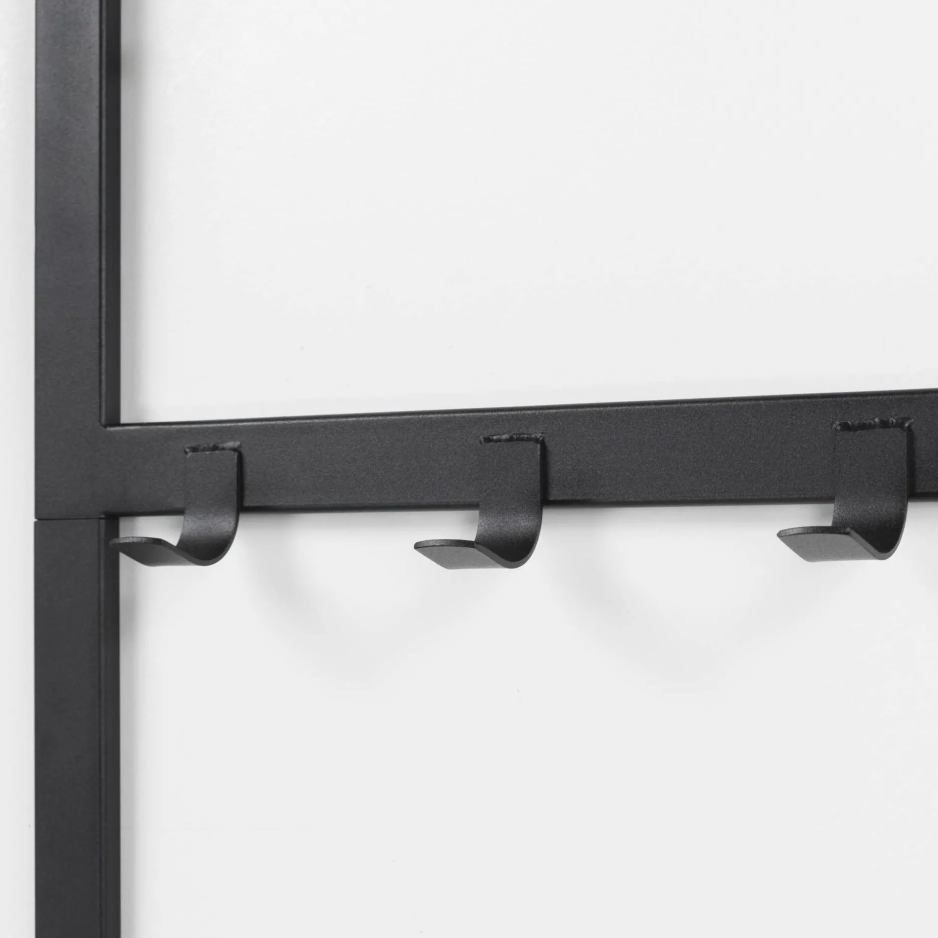 Garderoberek Willow Zwart^Huisenthuis