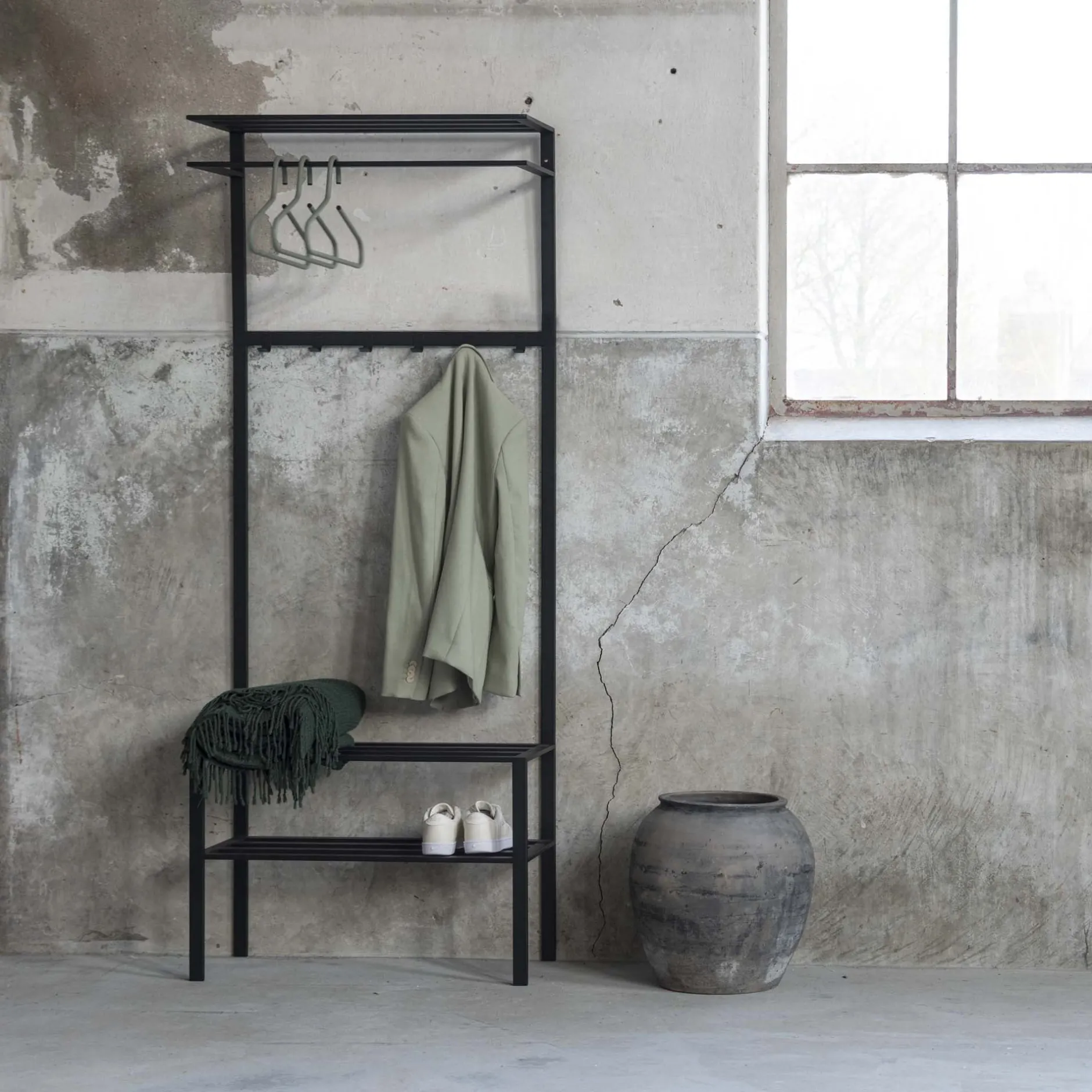 Garderoberek Willow Zwart^Huisenthuis