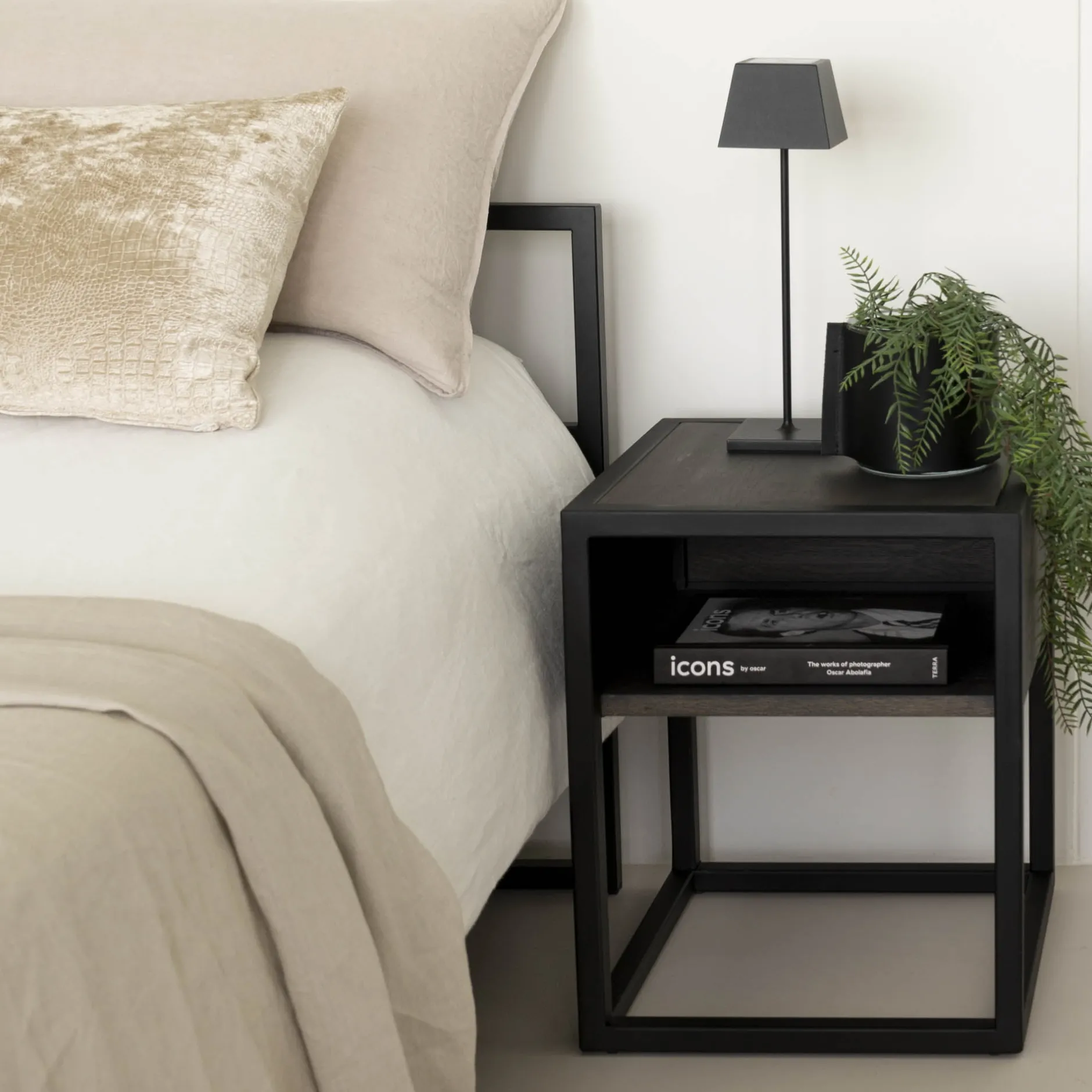 Nachtkastje Aurora Eiken^Huisenthuis Clearance