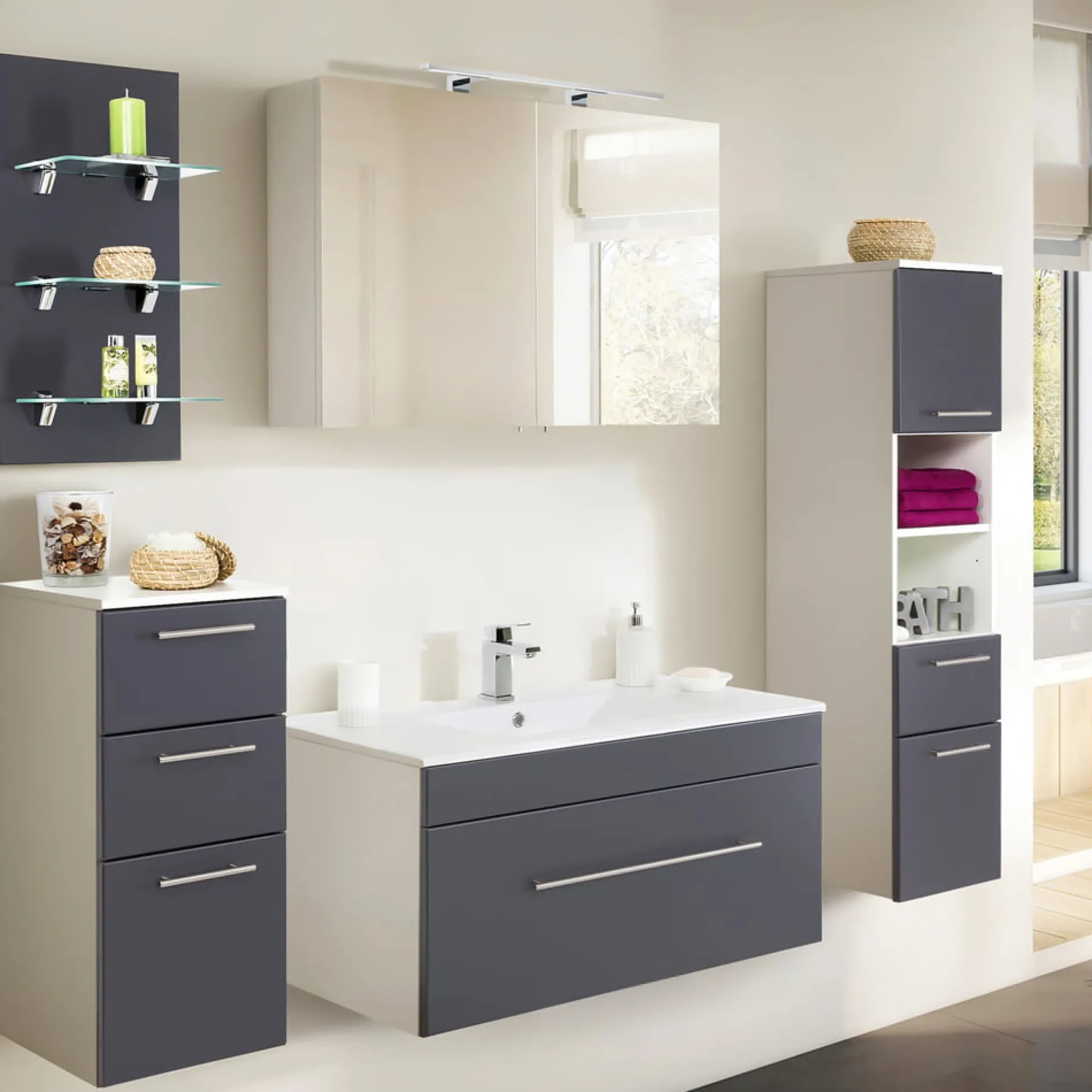 Spiegelkast Ivar L^Huisenthuis